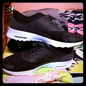 Womens Nike shoes size 11